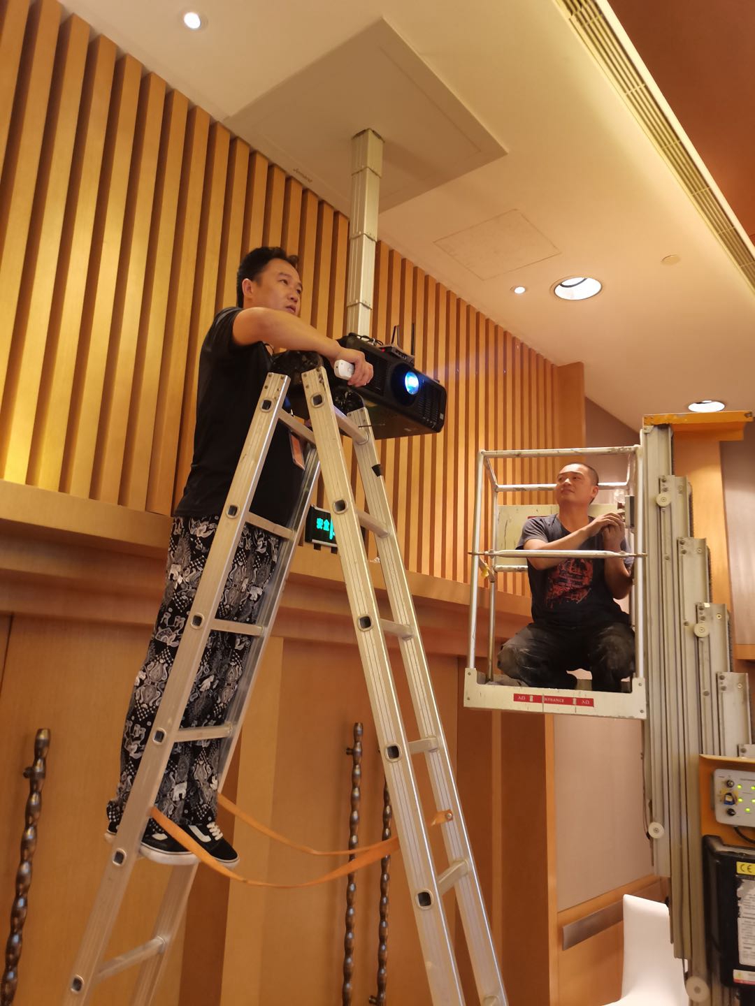 兰博基尼酒店大屏系统项目交付(图4)